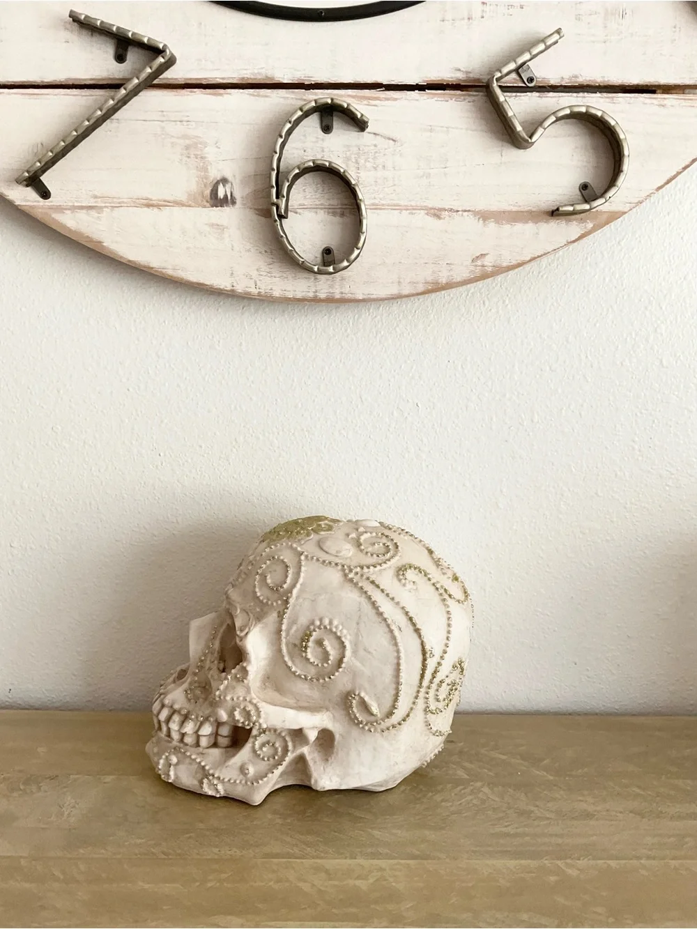 Sculpted Glittery Skull Head
